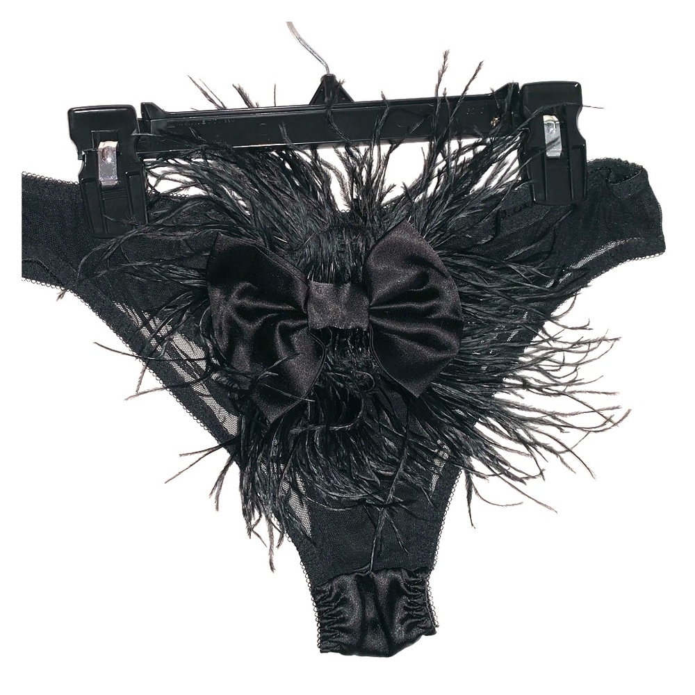 very sexy pantys with feathers